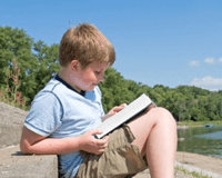 Leer literatura de ficción incrementa la empatía La literatura de ficción incrementa rápidamente la empatía